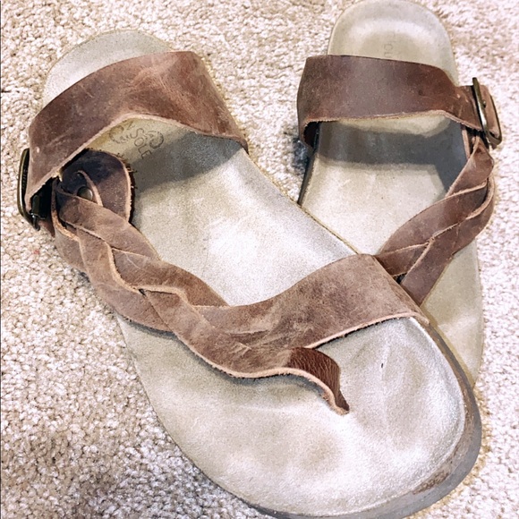 Shoes - Braided sandals